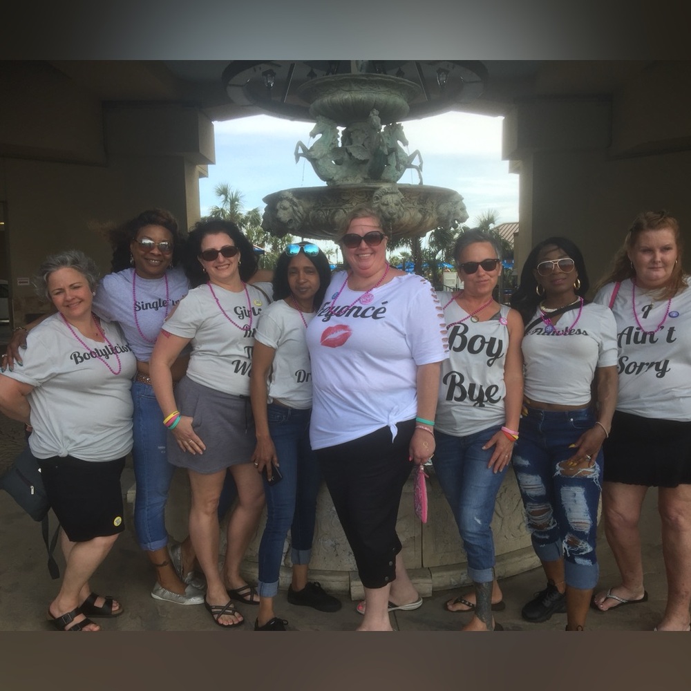 Today! 1pm eastern SHARE SHOW! See u there ❤️ - Picture 6 of 9